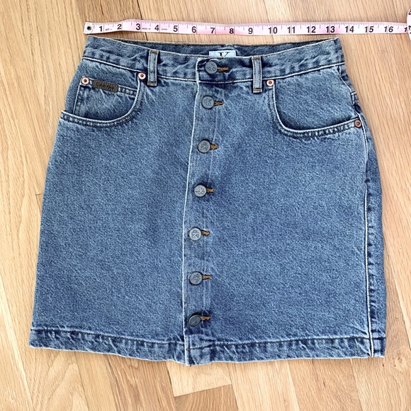 Perfect Vintage Calvin Klein button front denim skirt - Picture 2 of 5